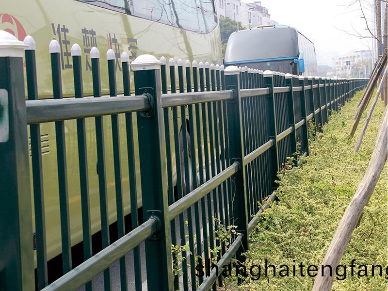 南京pvc草坪护栏